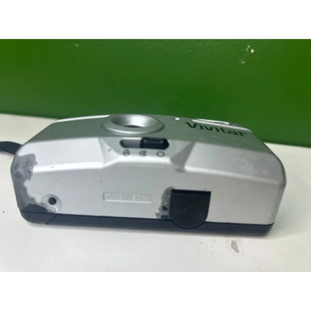 Vivitar 35mm Focus Free Point and Shoot Film Camera Silver For Parts Repair